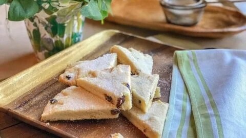 Traditional Irish Colcannon Recipe (10) Traditional Irish Colcannon Recipe (10)